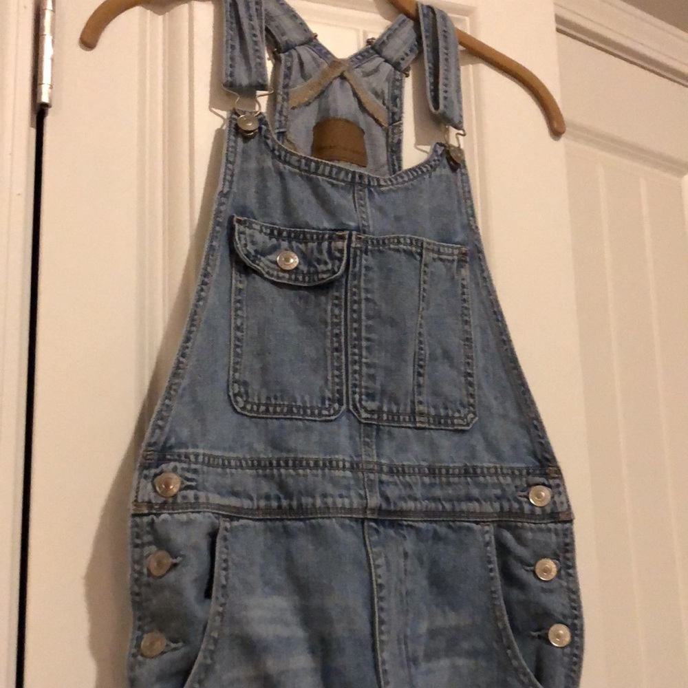 American eagle overalls size xs but could go small